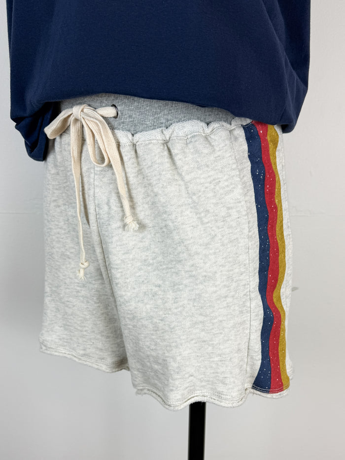 Ellis Side Stripe Short in Heather Grey