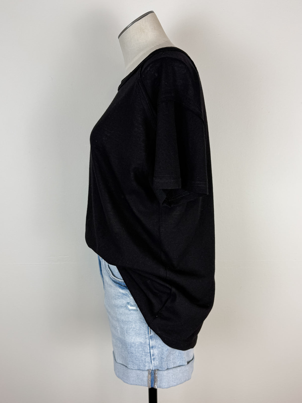 Junie Basic Tee in Black