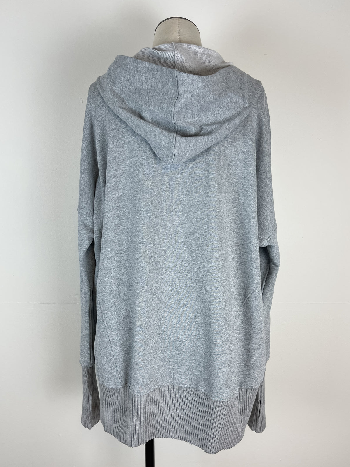 Vivi Oversized Pullover in Heather Grey