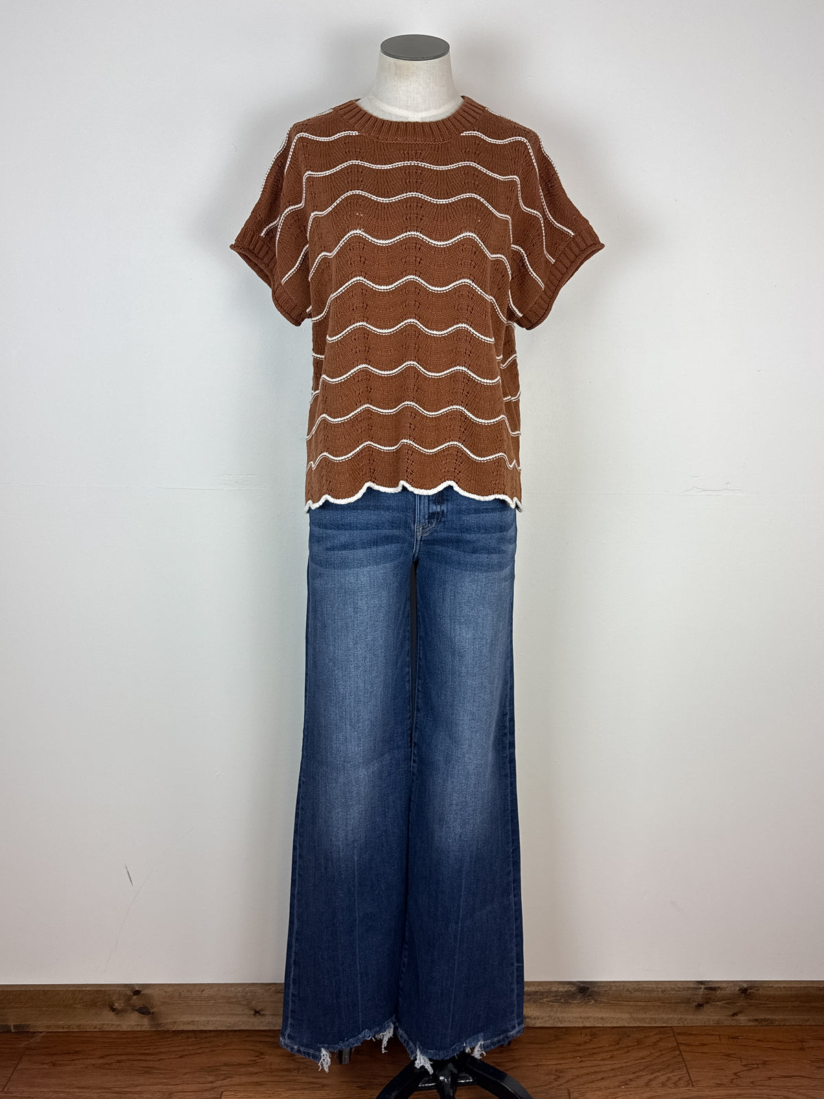 Gracie Short Sleeve Sweater in Caramel