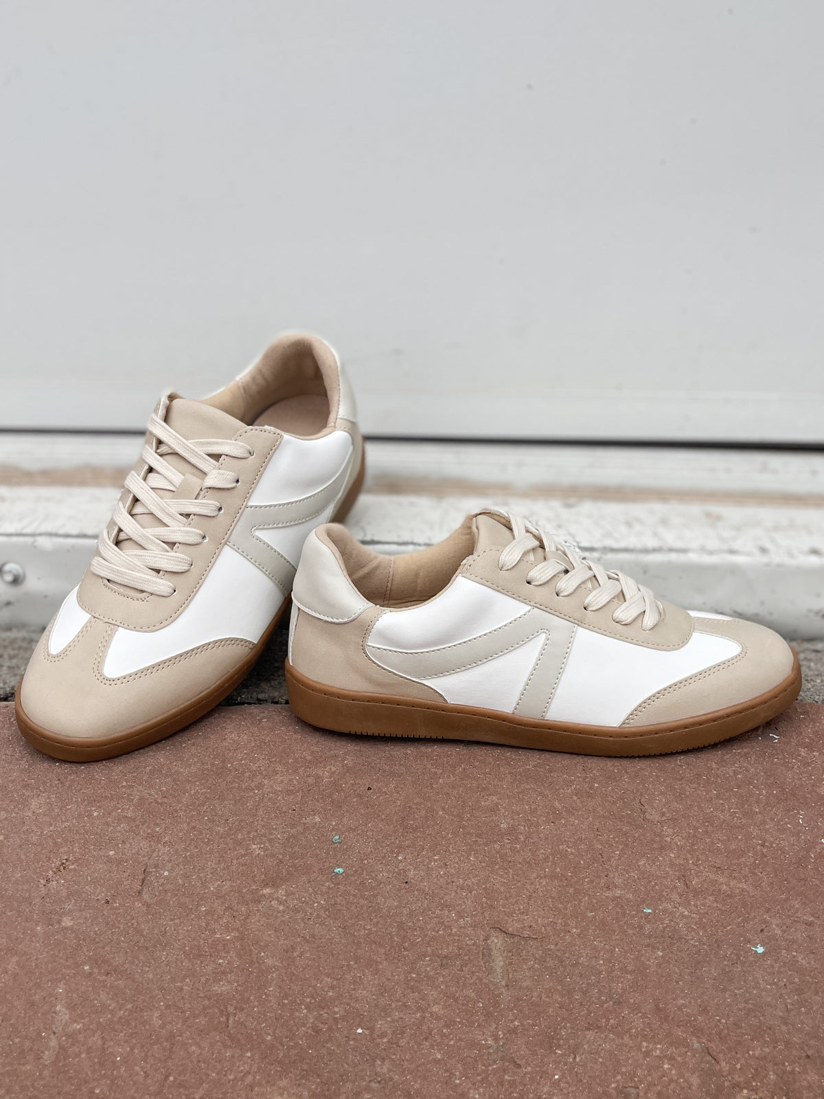 Soda Galton Sneaker in Neutral
