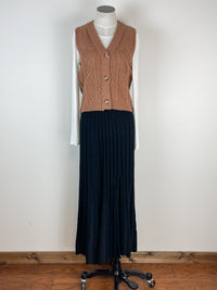Mira Pleated Sweater Skirt in Black