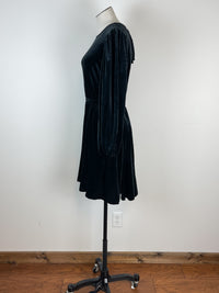 Ember Velvet Dress in Black