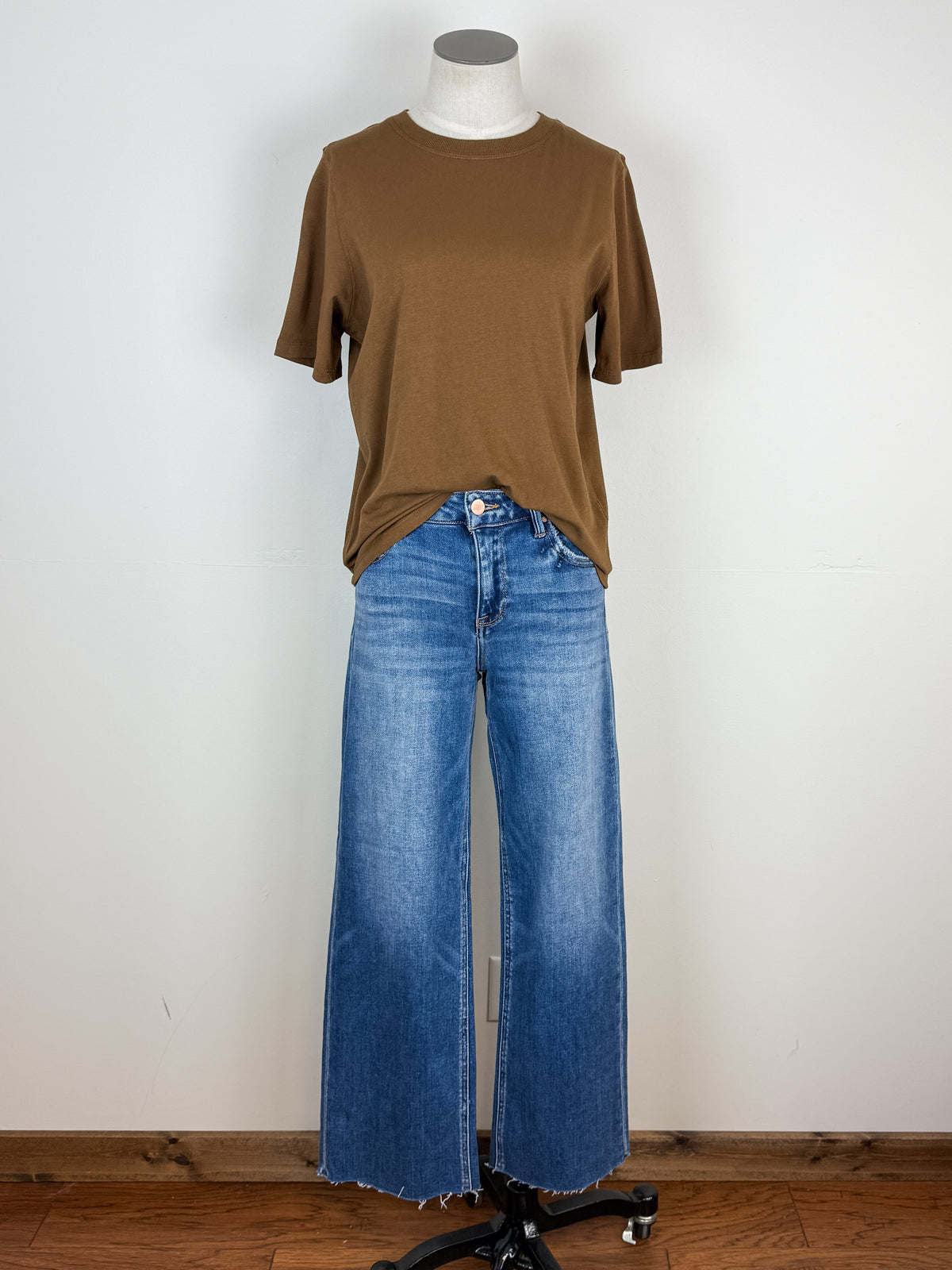 Elle Basic Tee