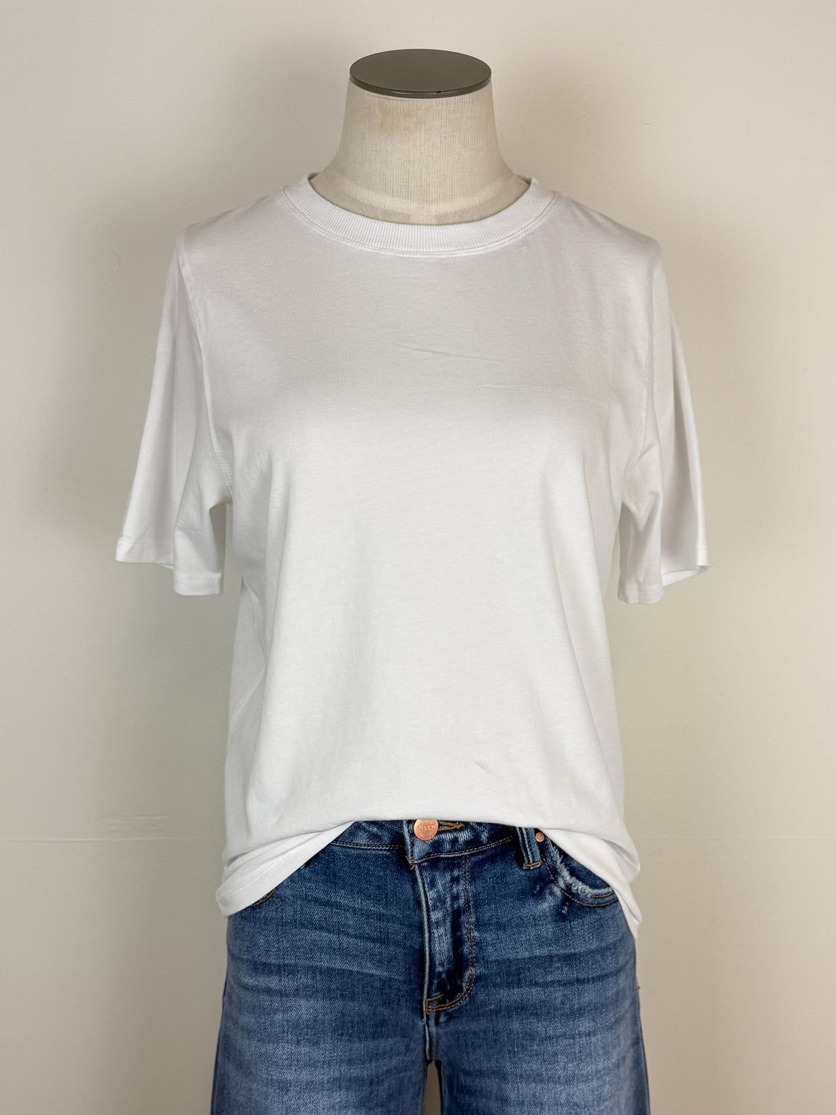 Elle Basic Tee