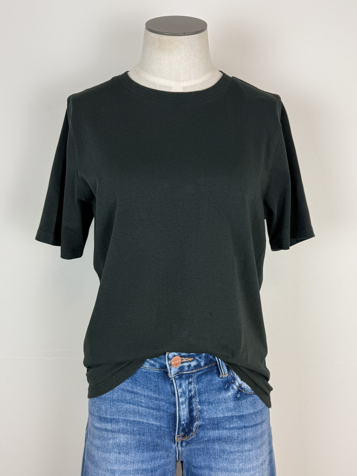Elle Basic Tee