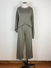 Demi Scuba Cropped Pant in Olive