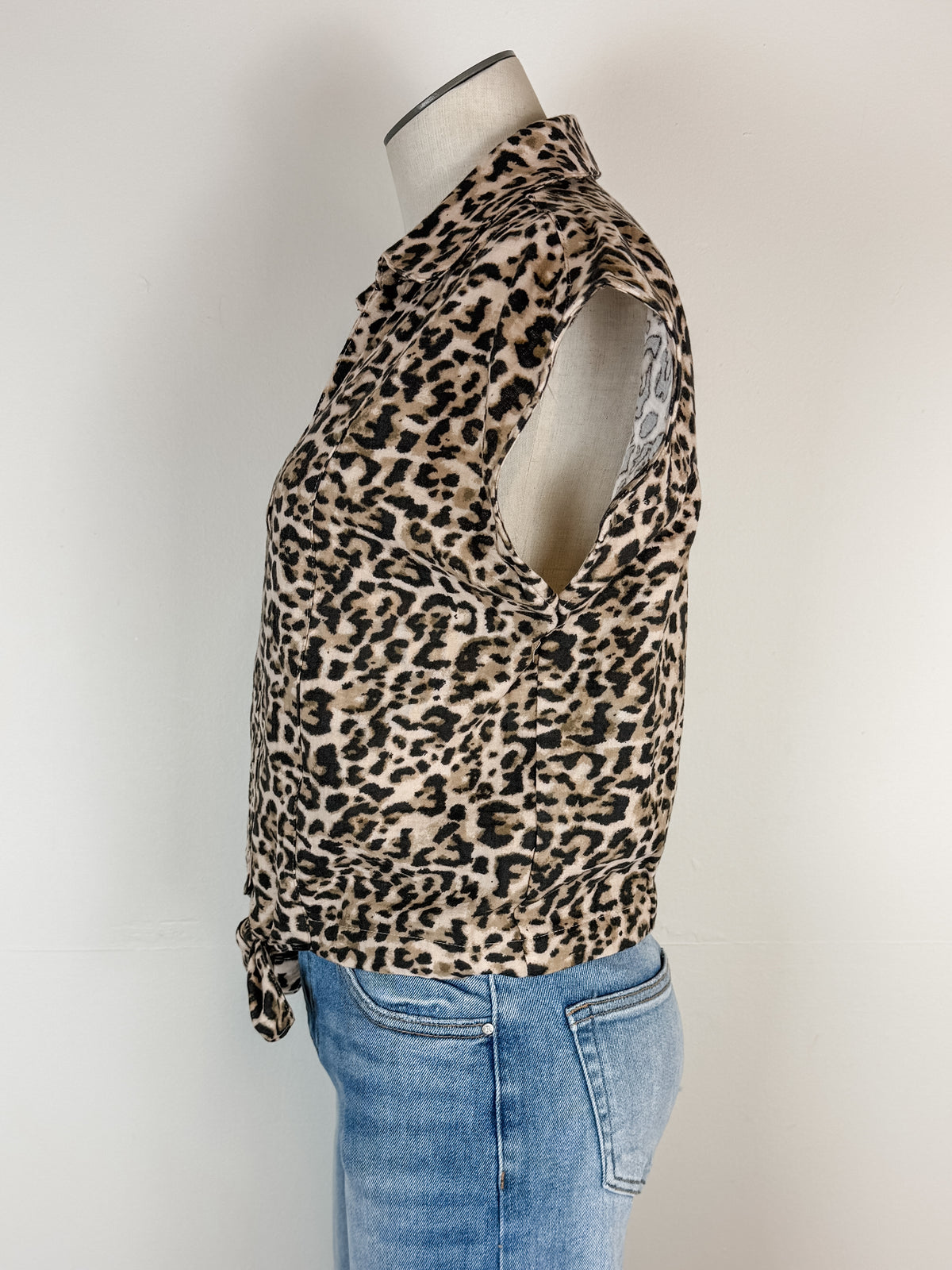 Selena Leopard Print Tie Top in Brown