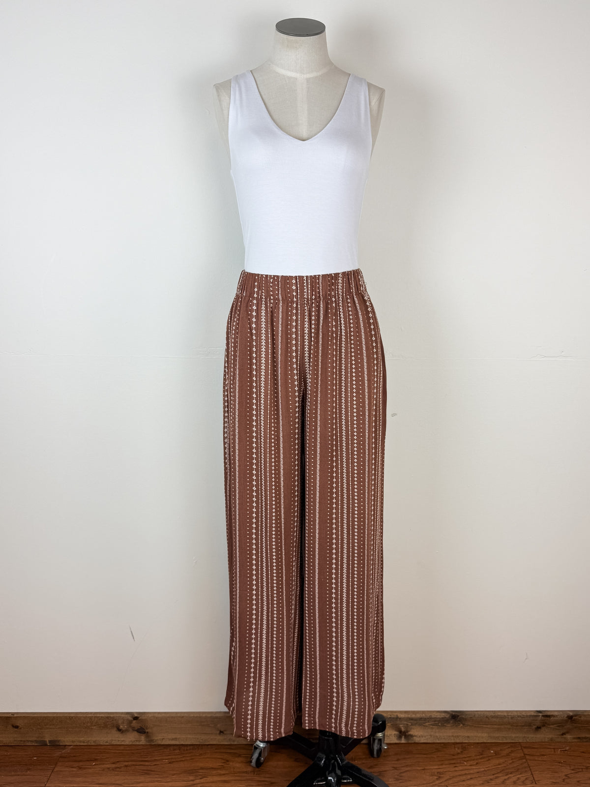 Millie Wide Leg Printed Pant in Brown