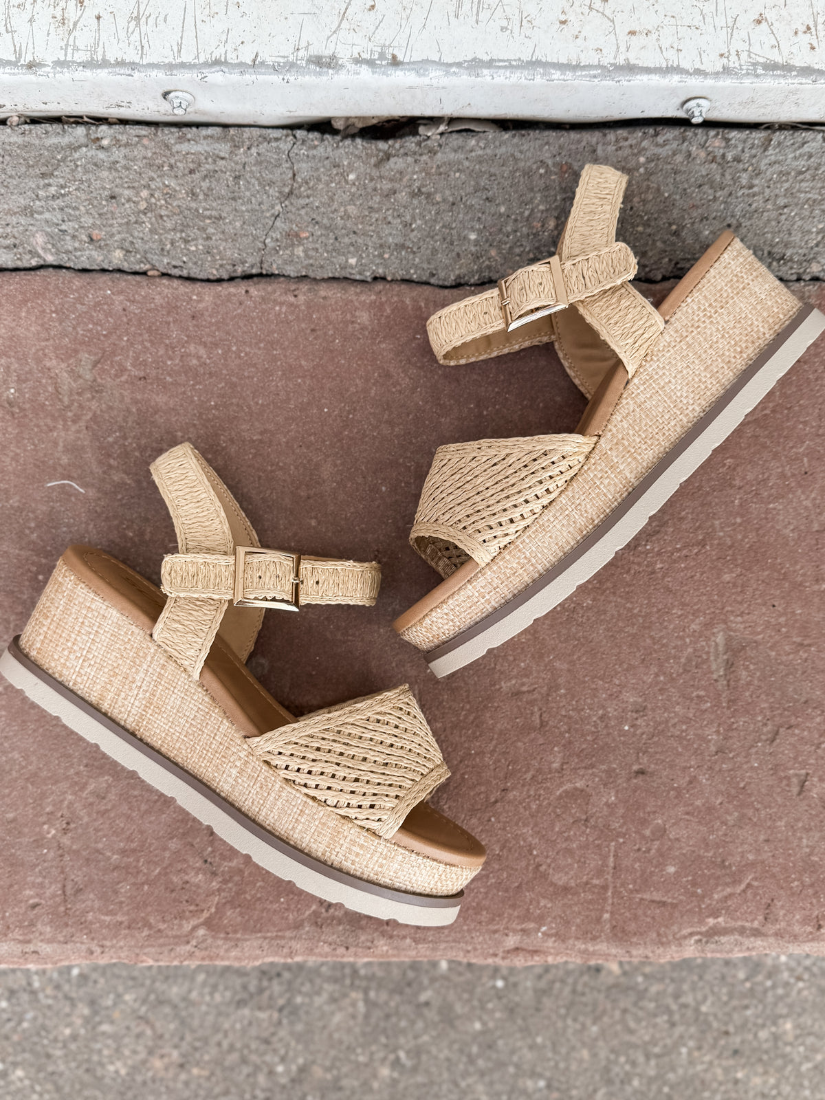 Soda Taite Raffia Wedge in Natural