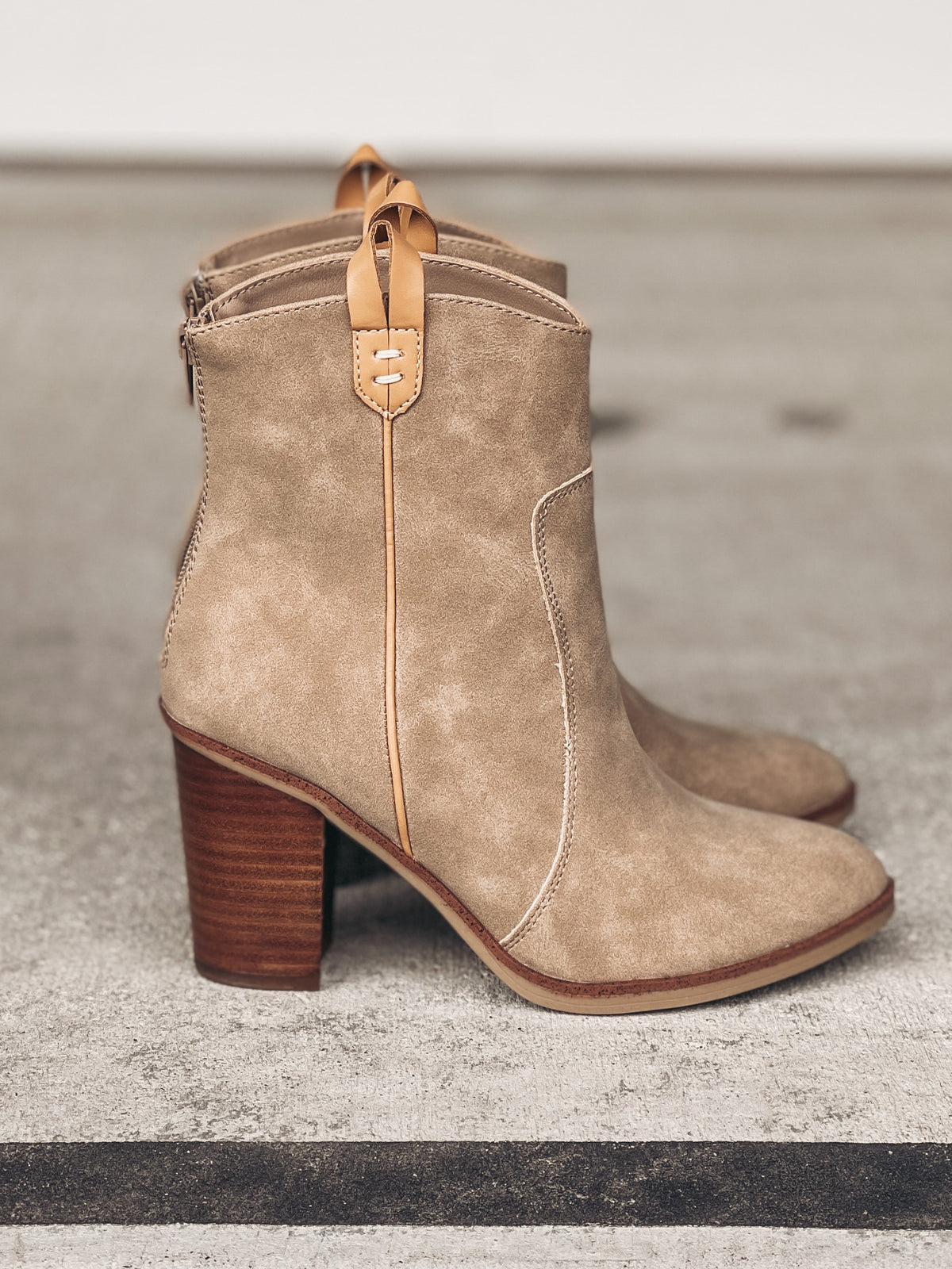 MIA Susanna Western Boot in Sand/Nude