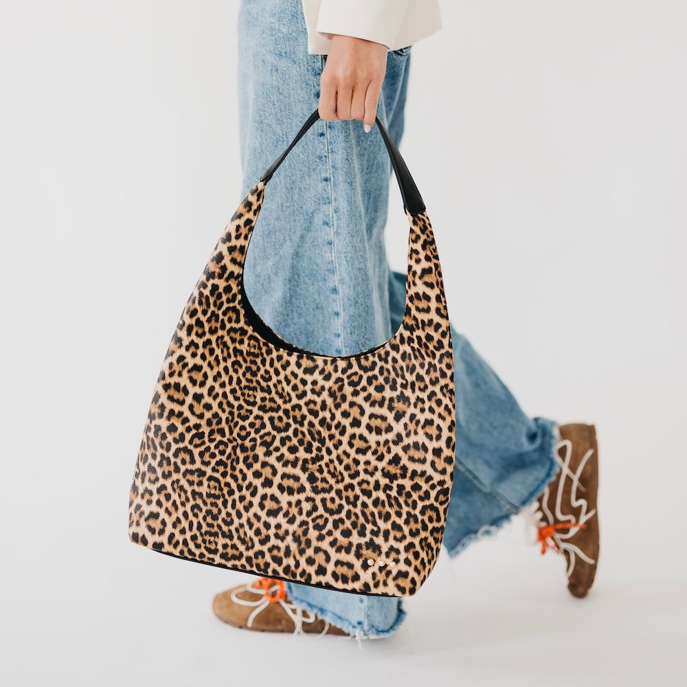 Pretty Simple Roxi Hobo Shoulder Bag In Leopard