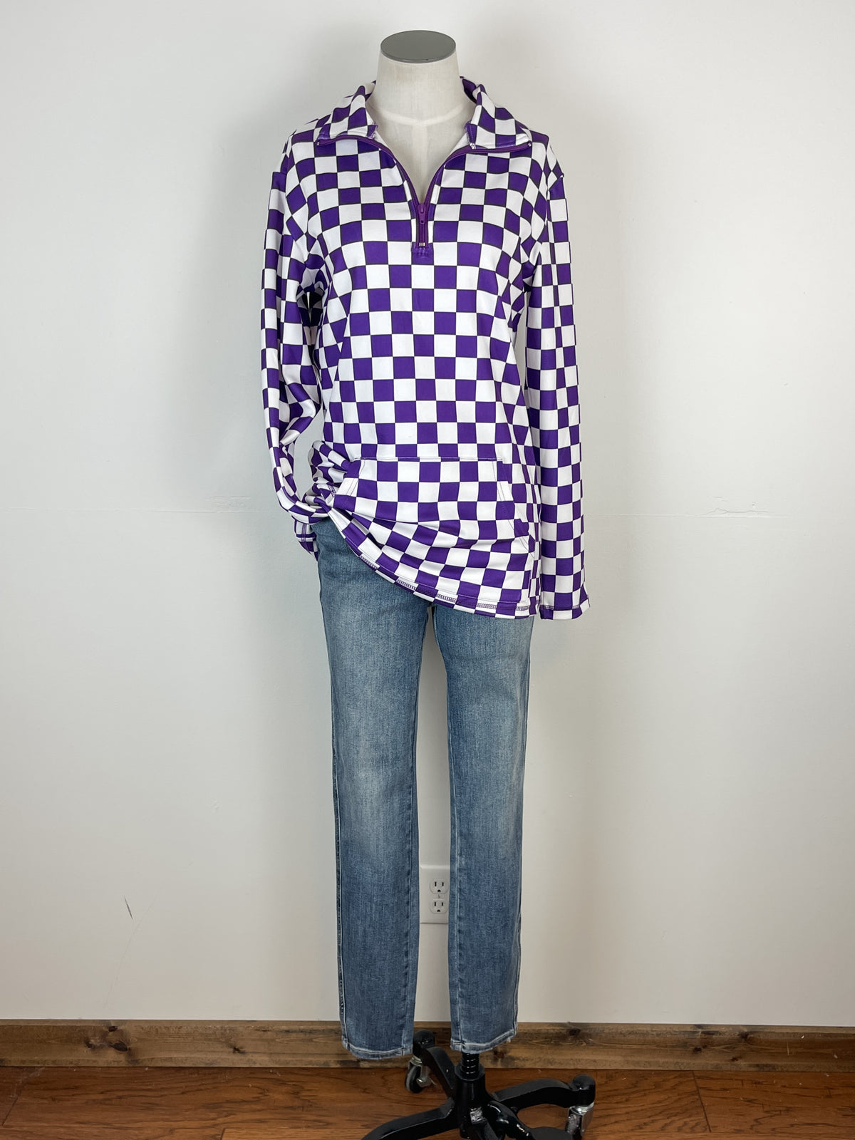 Alexa Checkered Pullover in Purple/White