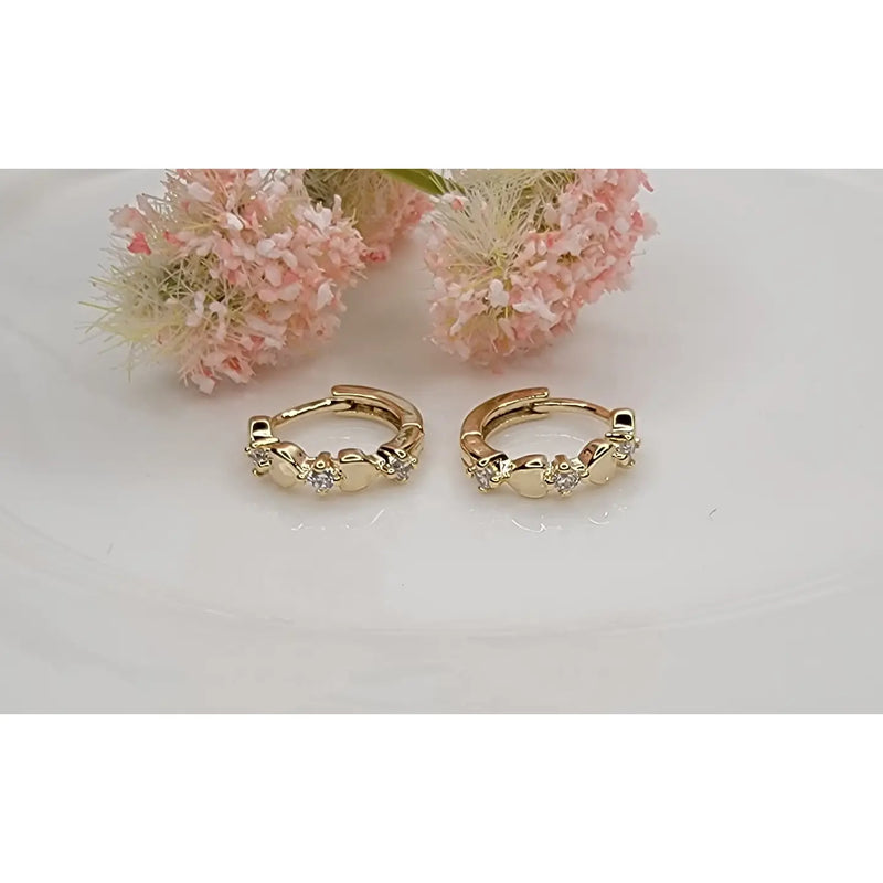 Minnie Heart & CZ Huggie Earring