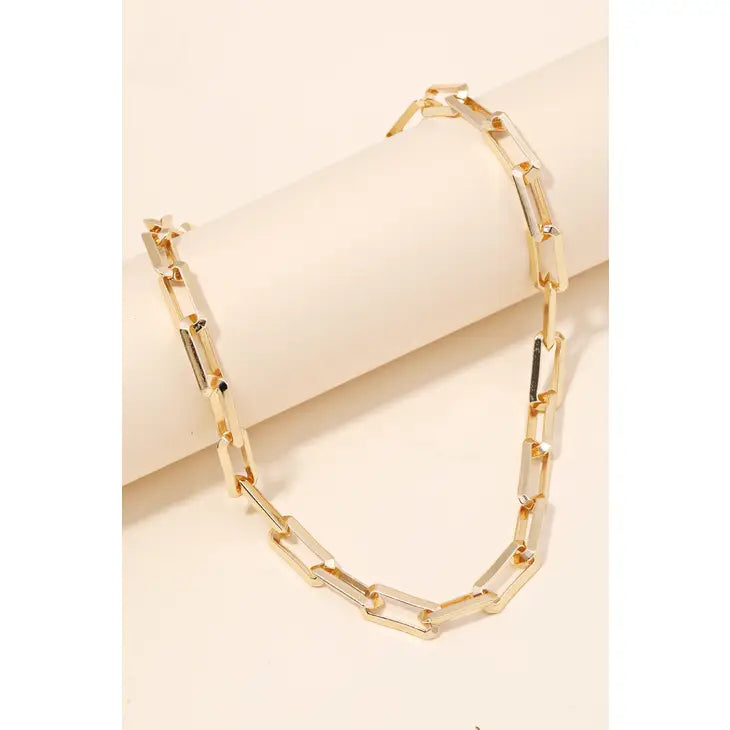 Rectangle Toggle Chain in Gold