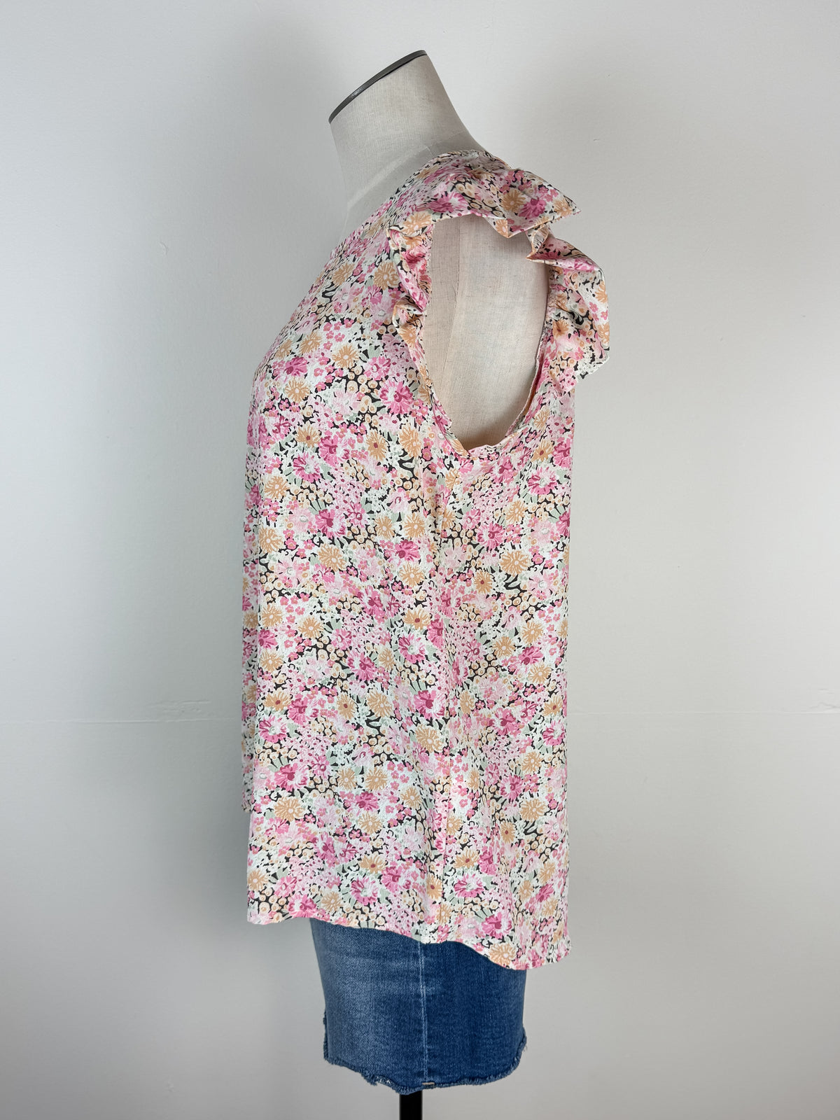 Karla Floral Ruffle Sleeve Top in Apricot