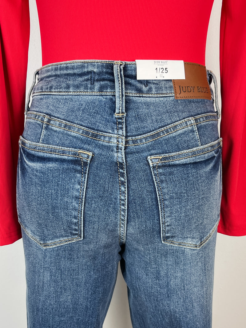 Judy Blue Emmie Mid Rise Tummy Control Vintage Straight Jeans