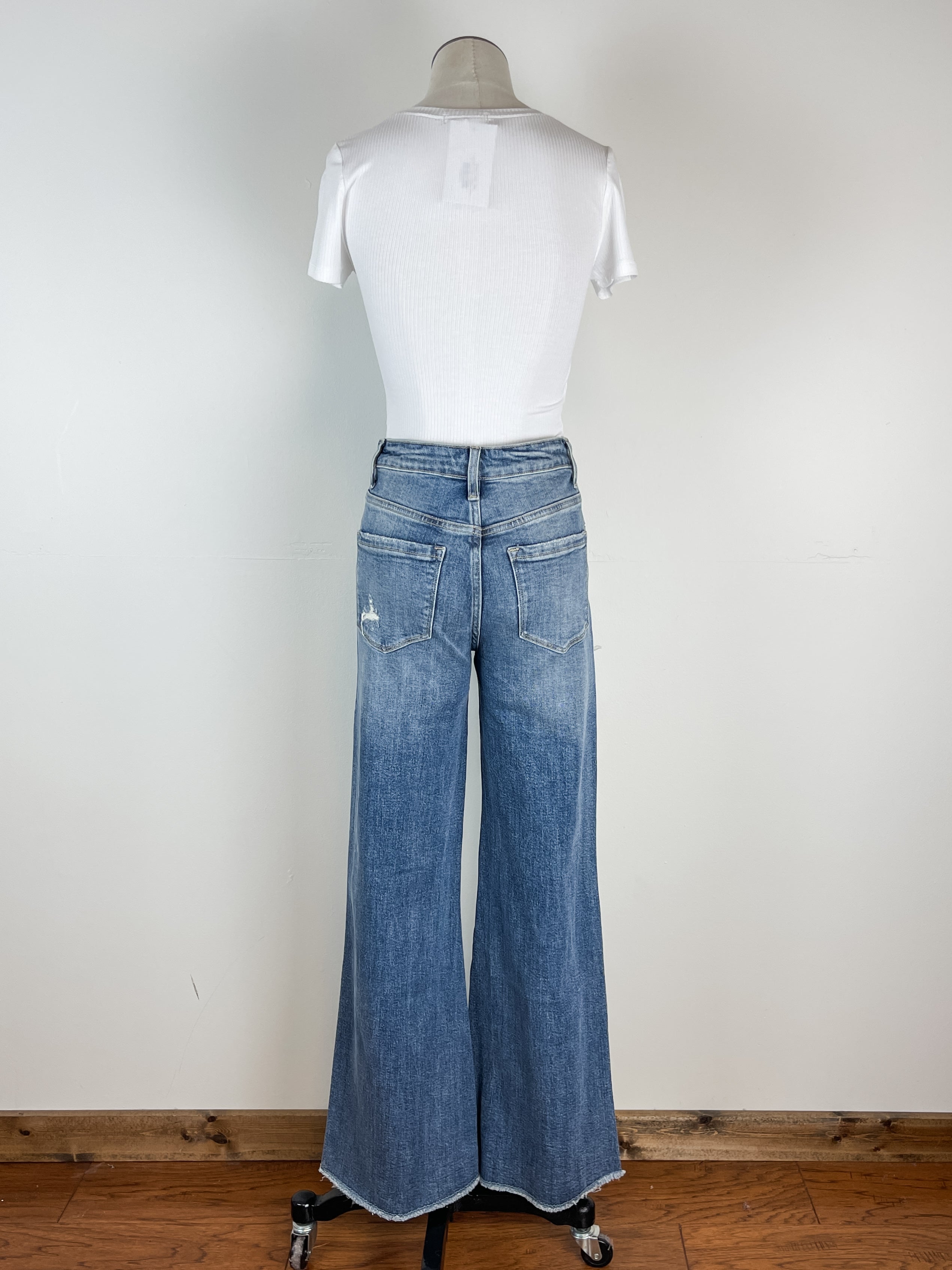 Blakeley Distressed Wide Leg Jeans – Hissy Fit Boutique