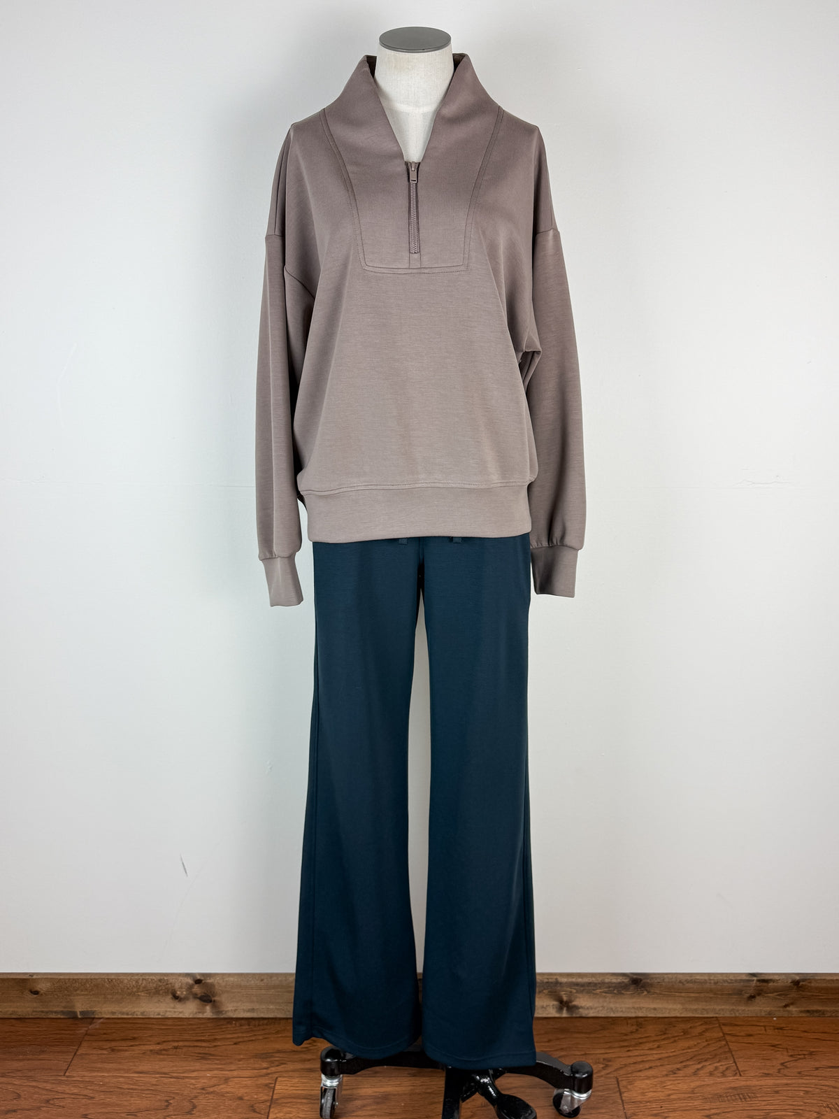 Mariah Scuba Pullover