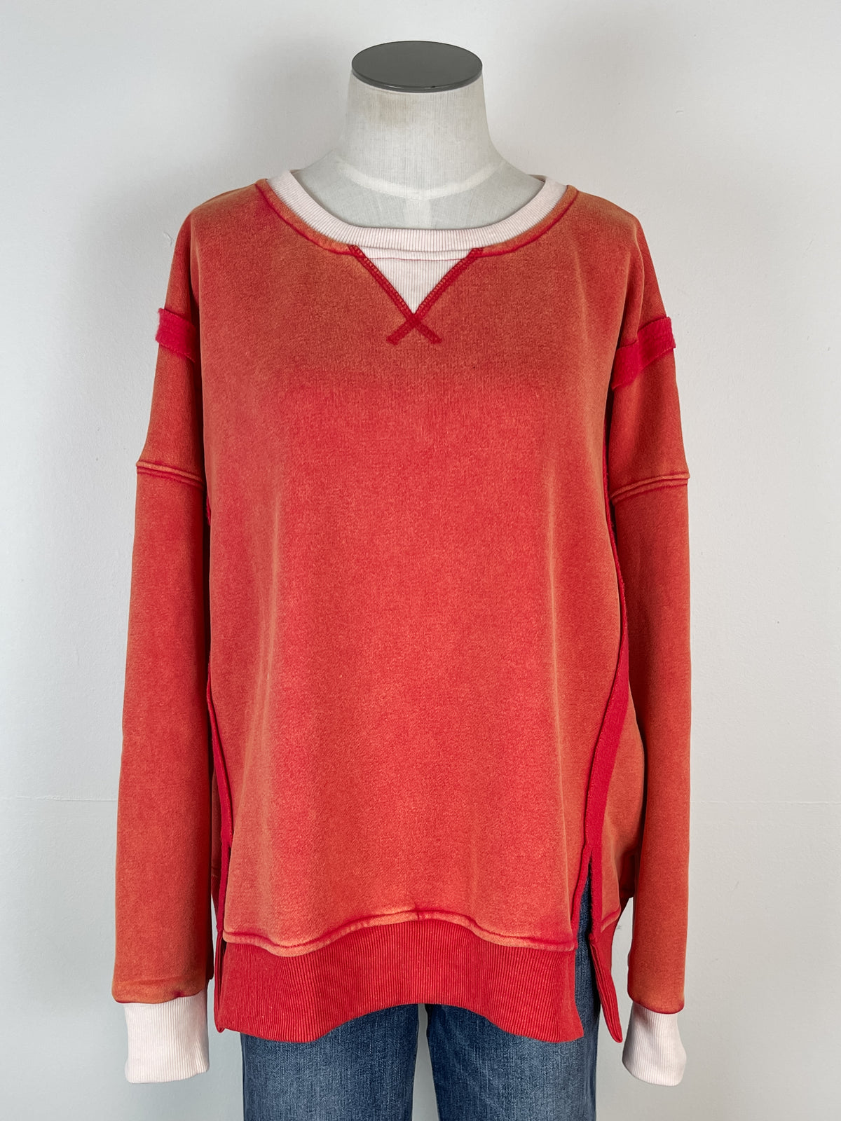 Riley Pullover in Tomato