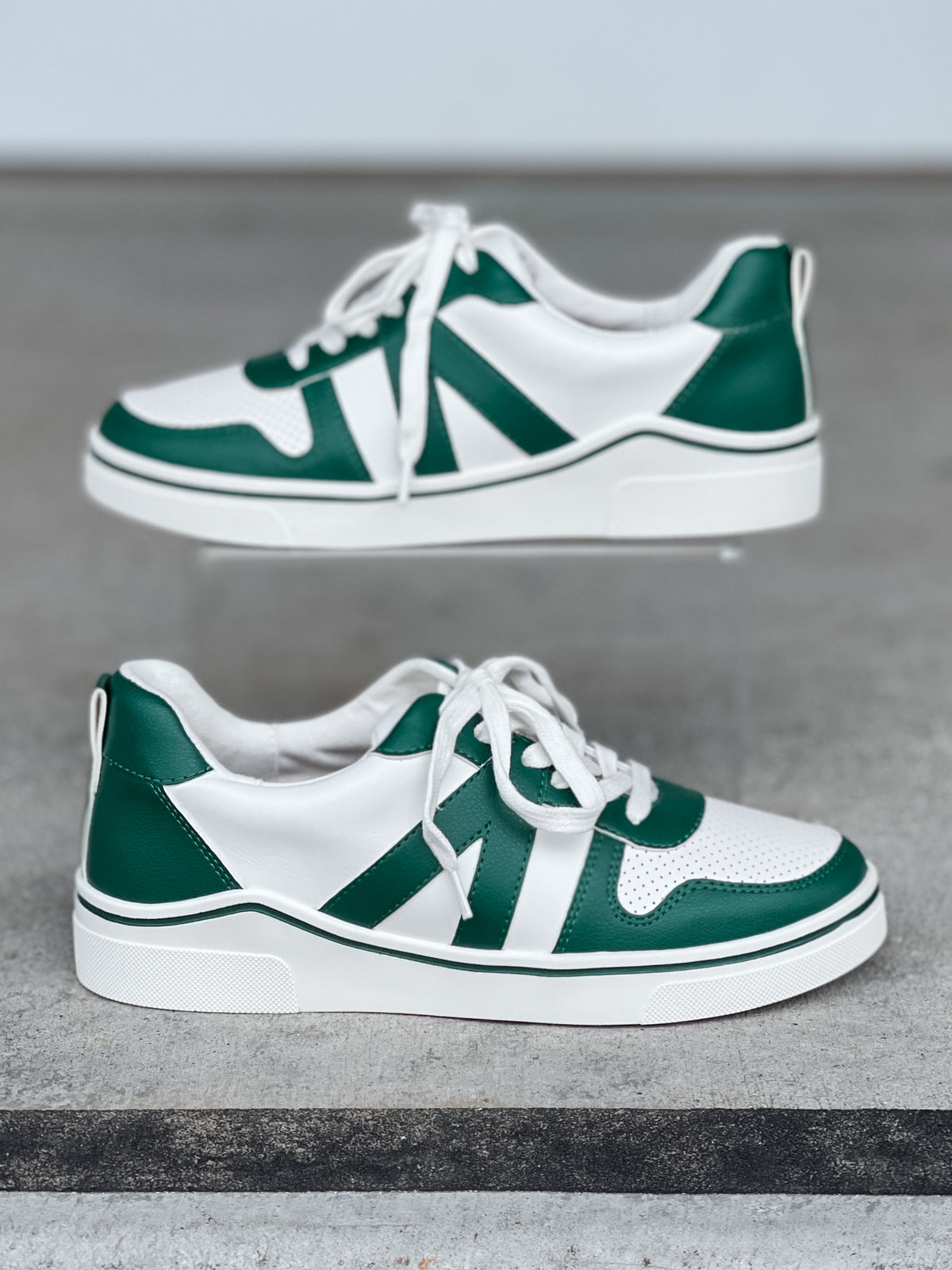 MIA Alta-B Sneaker in White/Green