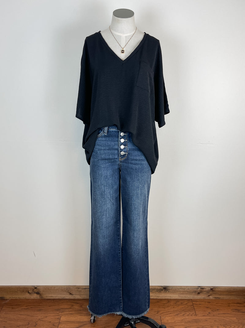 Basic V Neck in Black