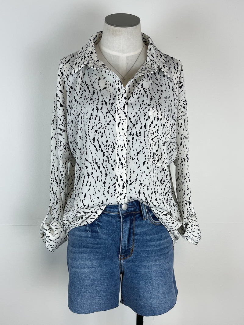 Quinn Speckled Print Button Down in Ivory