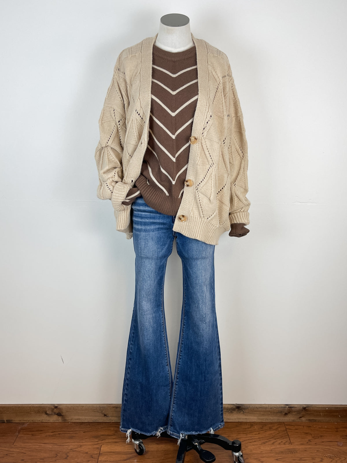 Melanie Textured Knit Sweater Cardigan in Oatmeal