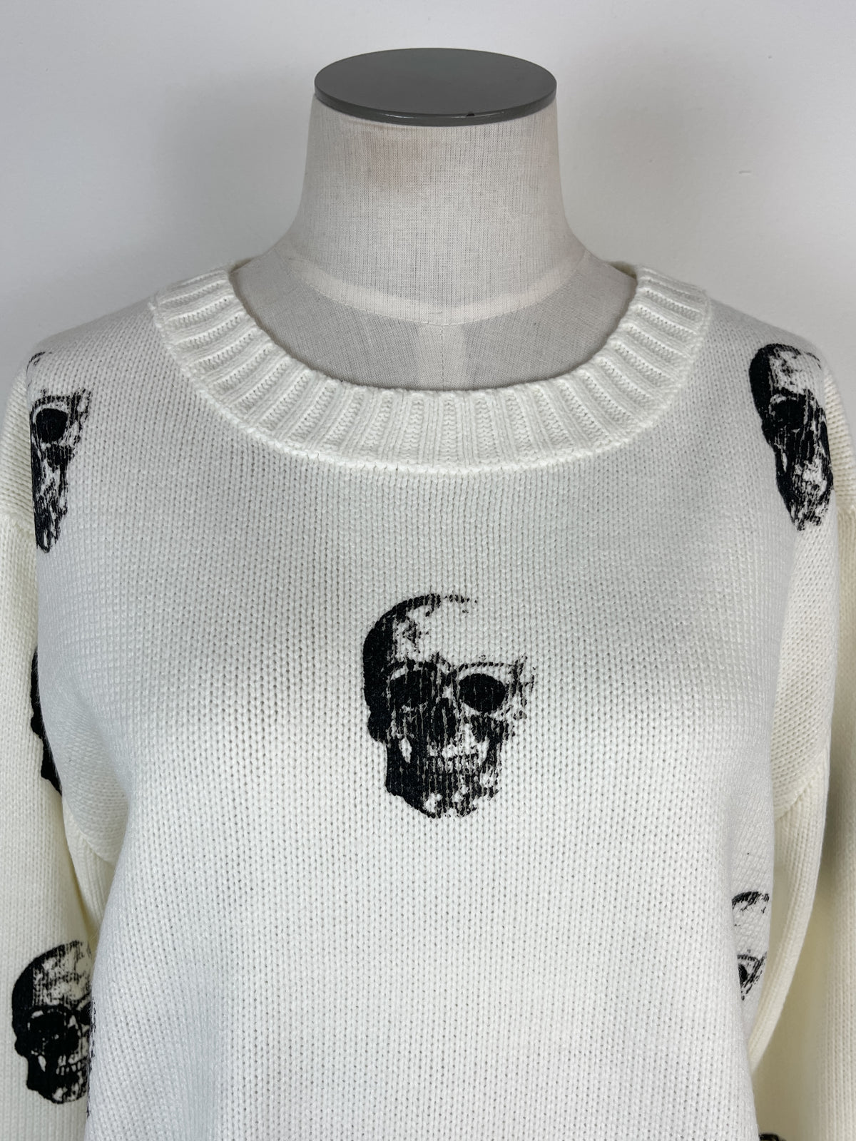 Jovie Skull Sweater in Cream