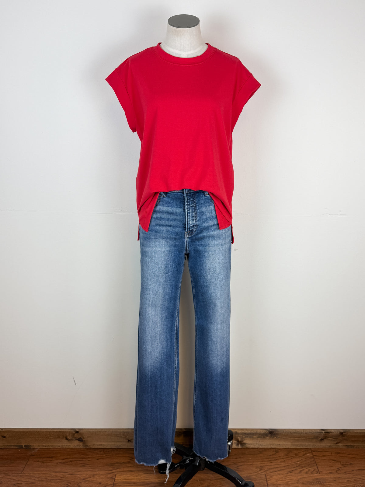 Erin Basic Muscle Tee