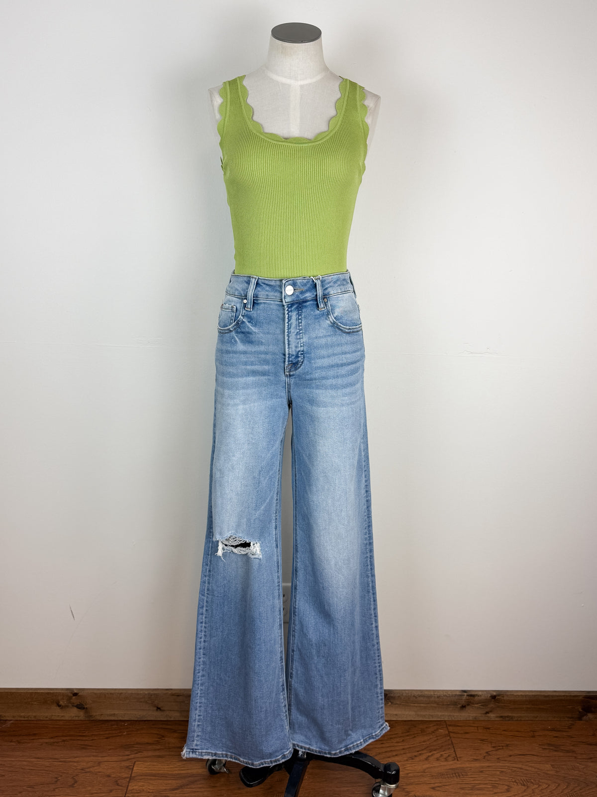 Bella Scalloped Tank in Avocado