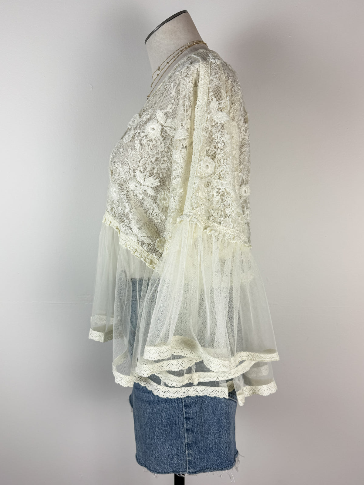 Nyla Lace Flowy Blouse in Ecru