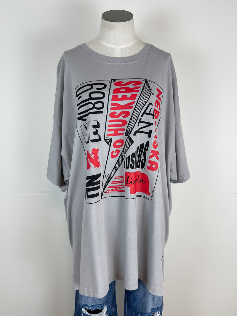 Go Huskers Oversized Tee in Silver