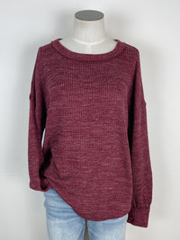 Cora Ribbed Crew Neck Top in Wine