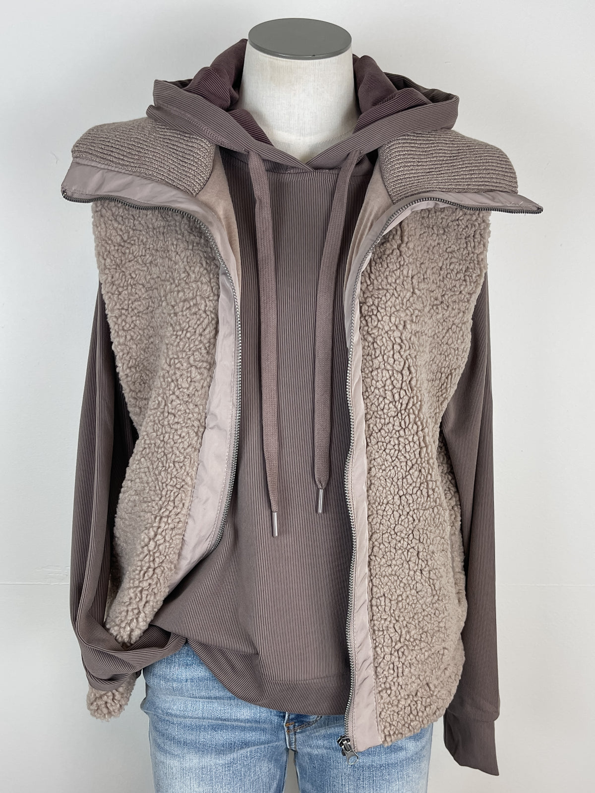 Thread & Supply Izzy Hoodie in Raisin Rib