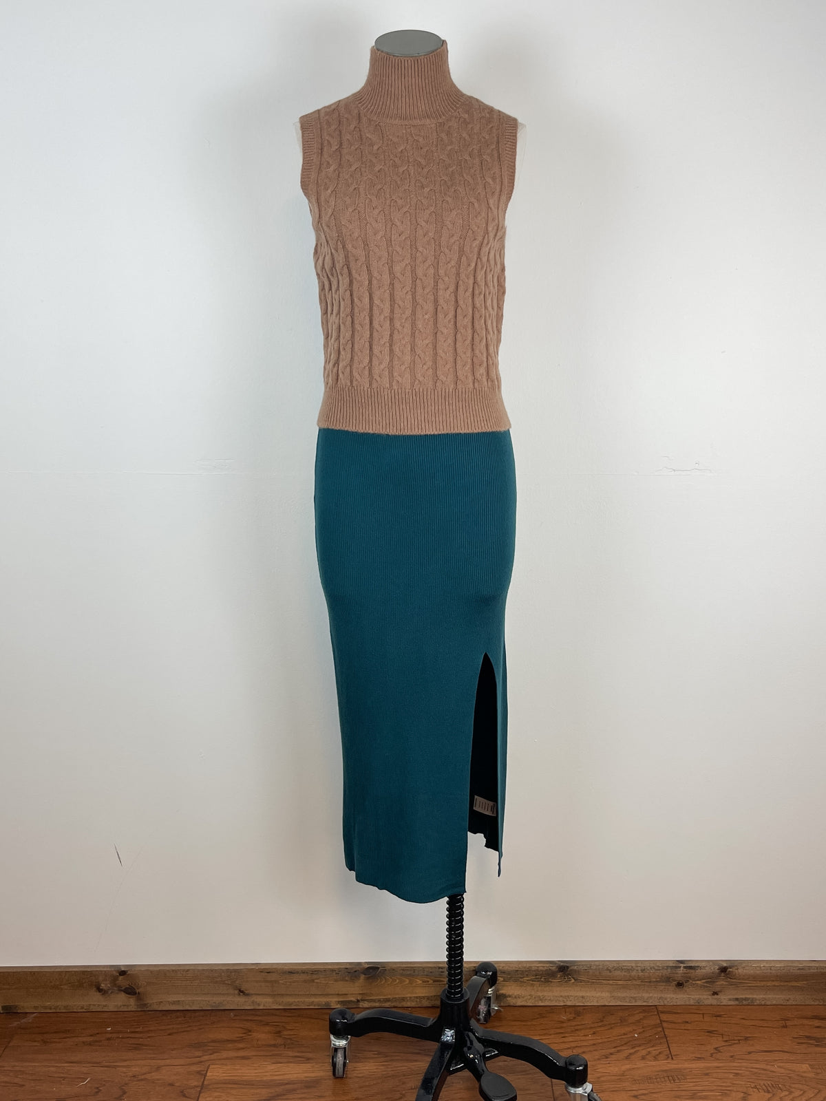Briar Midi Sweater Skirt in Peacock