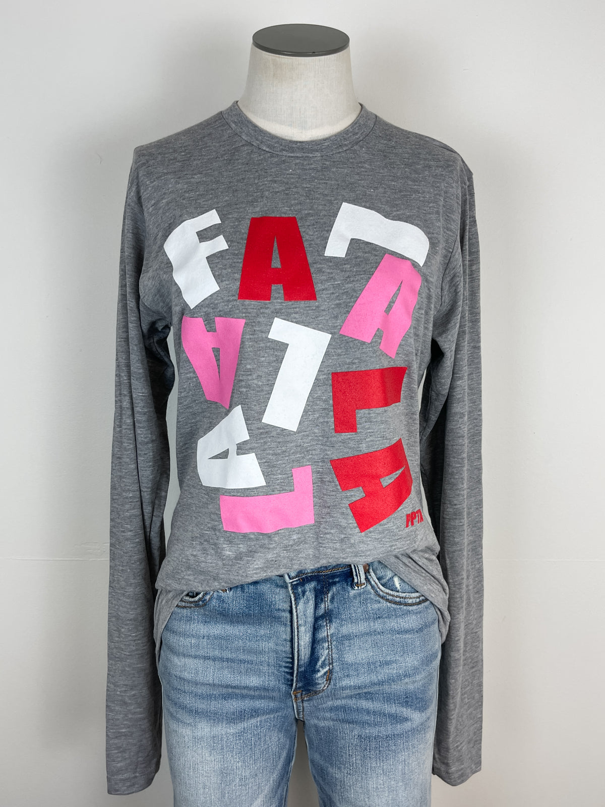 Fa La La Long Sleeve Tee in Grey