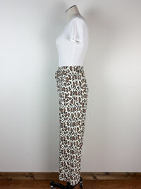 Lia Wide Leg Ribbed Pant in Leopard