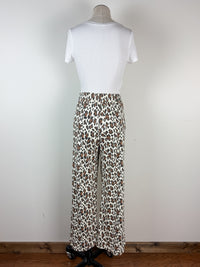 Lia Wide Leg Ribbed Pant in Leopard