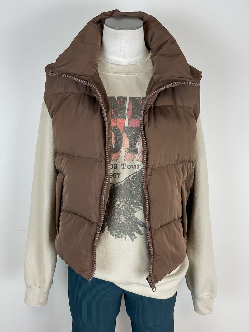 Raine Puffer Vest in Chocolate
