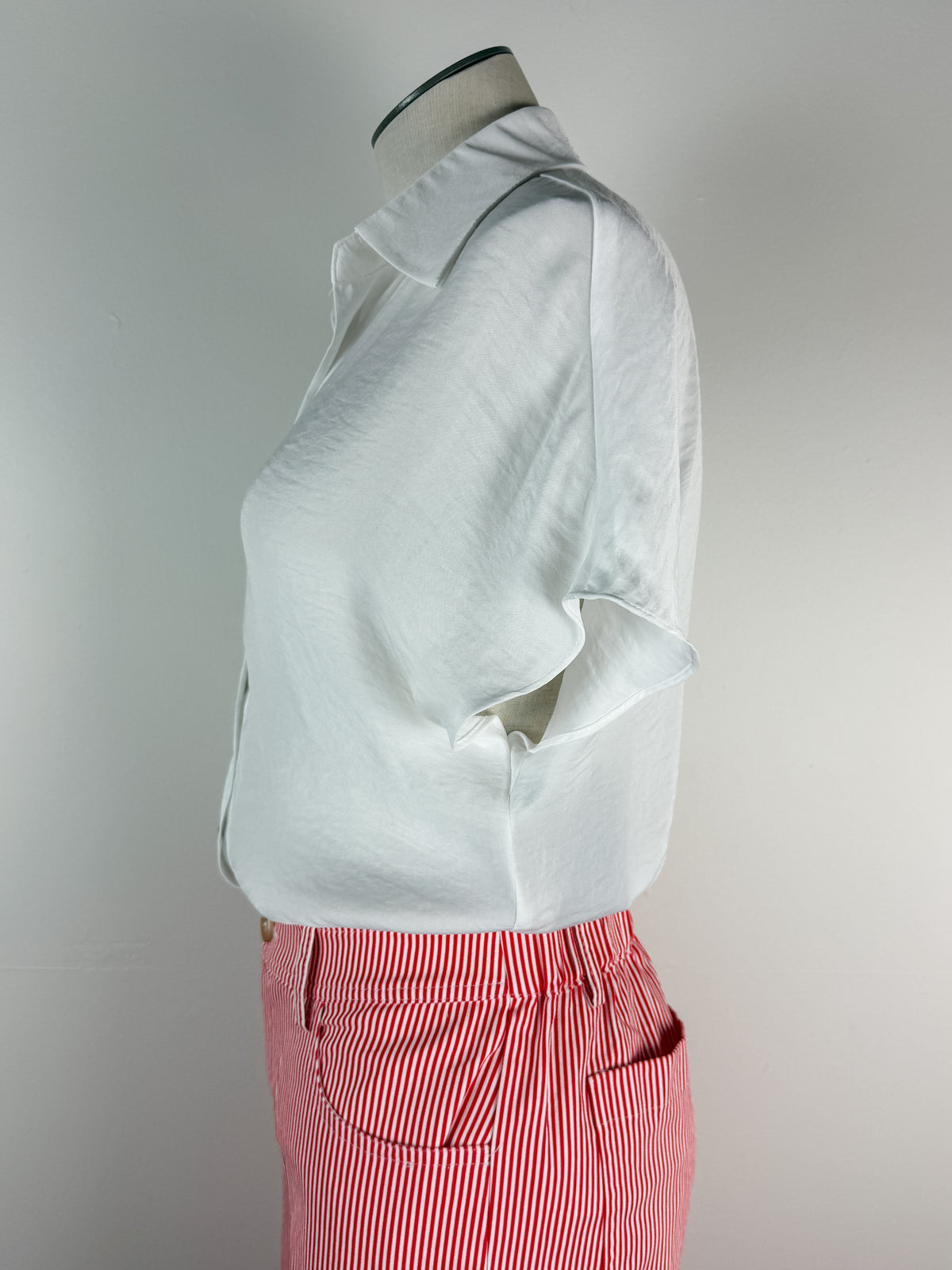 Drew Basic Button Up Blouse in Off White