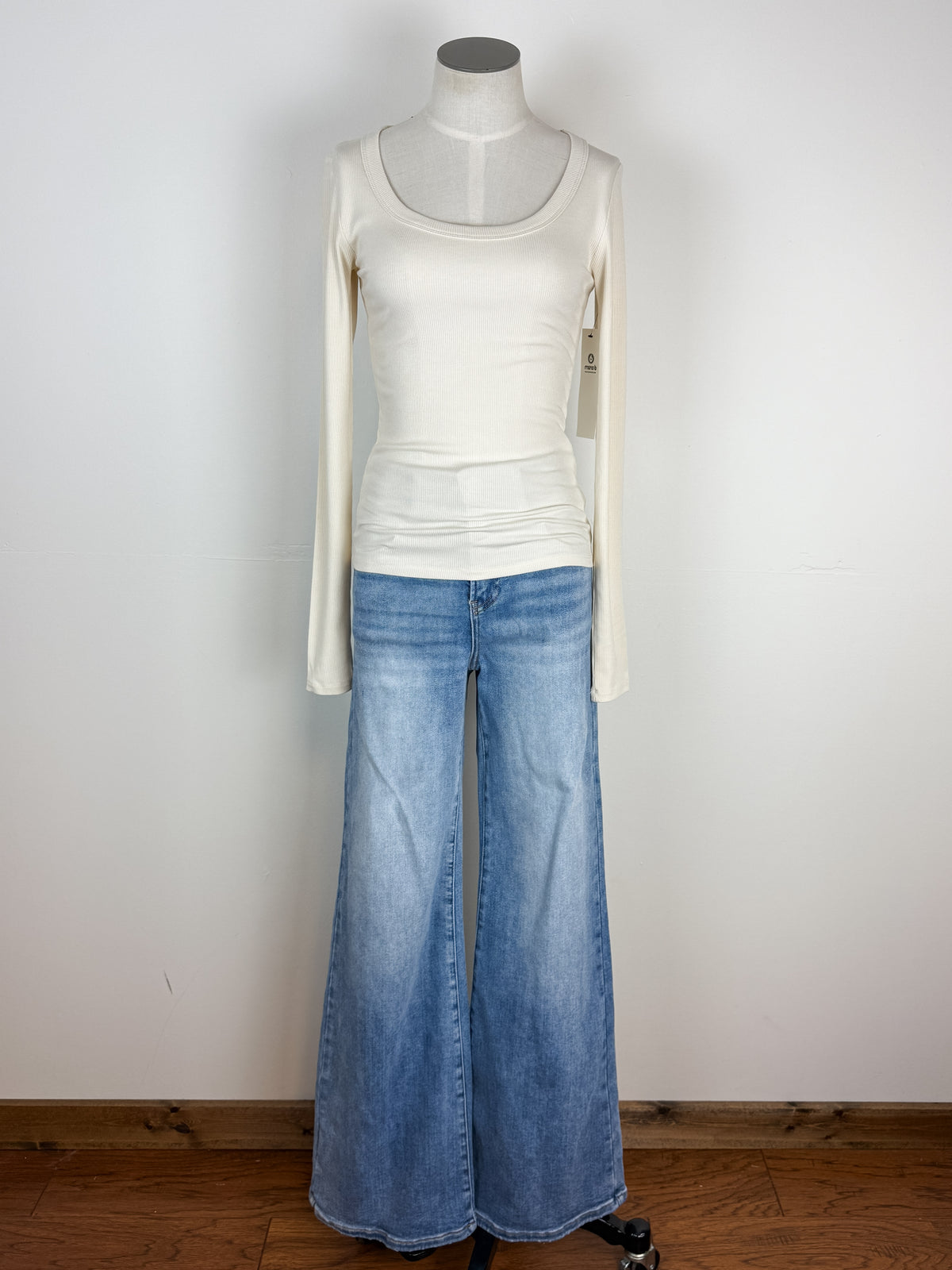 Eloise Scoop Neck Micro Ribbed Long Sleeve