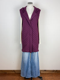 Madelyn Longline Quilted Vest in Plum