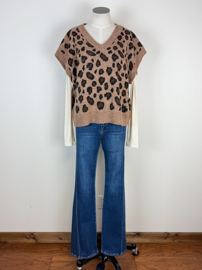 Luna Leopard Sweater Vest in Mocha