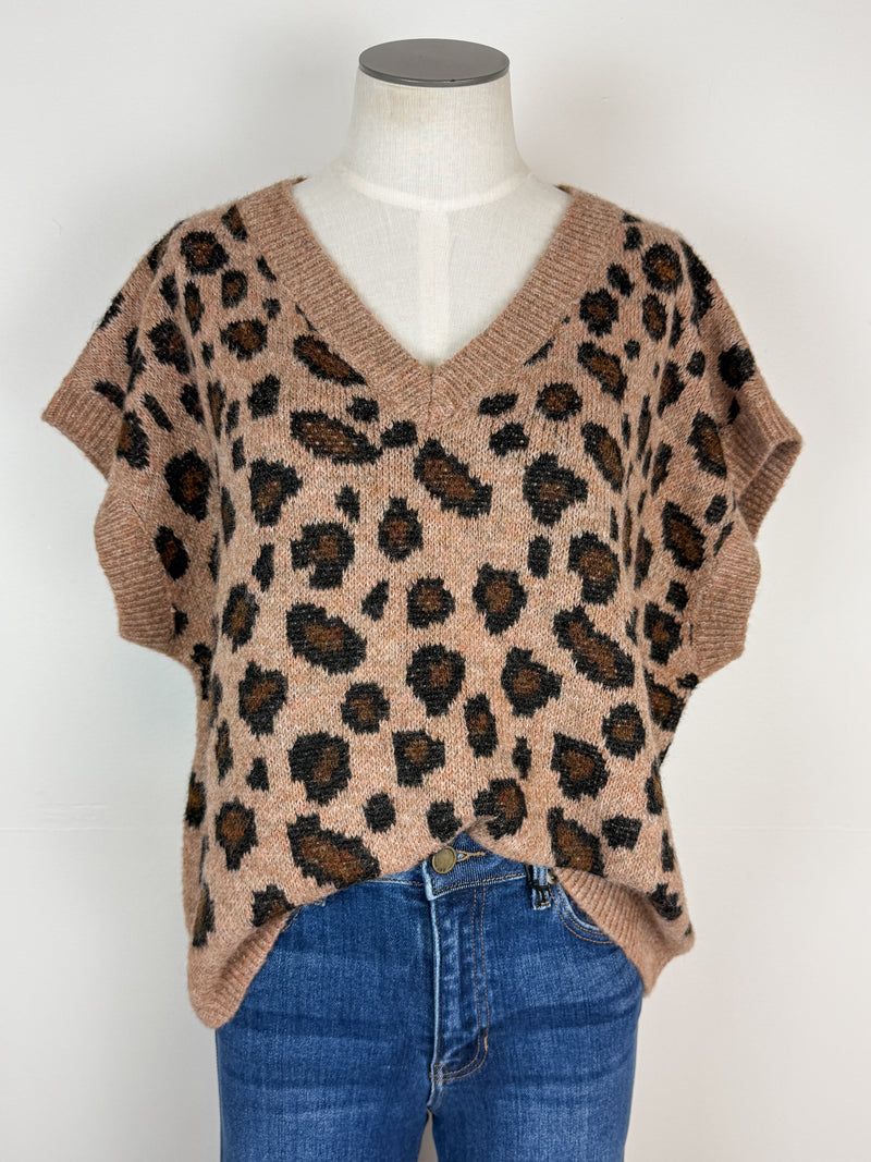 Luna Leopard Sweater Vest in Mocha