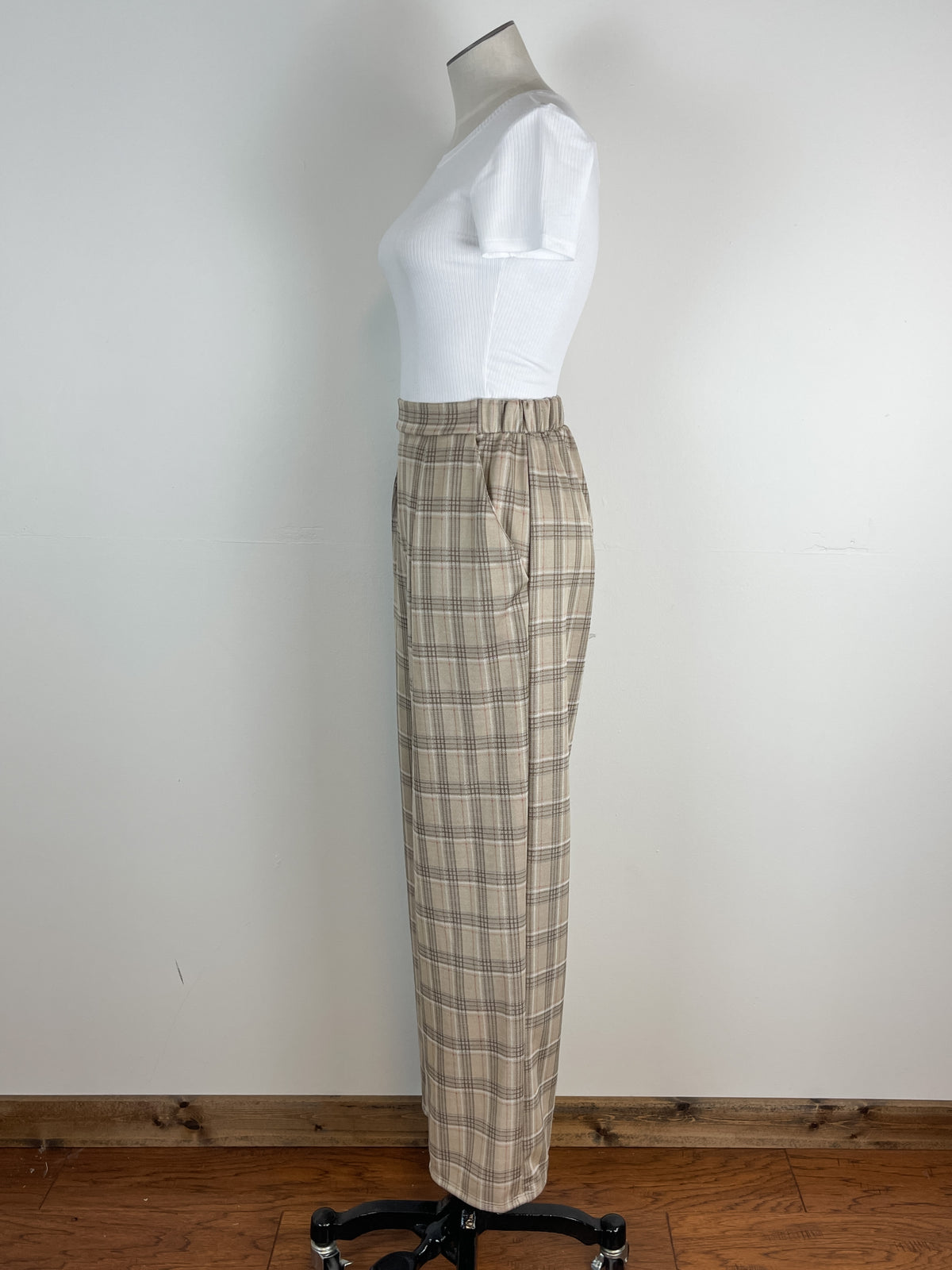 Hadley Plaid Pant in Taupe