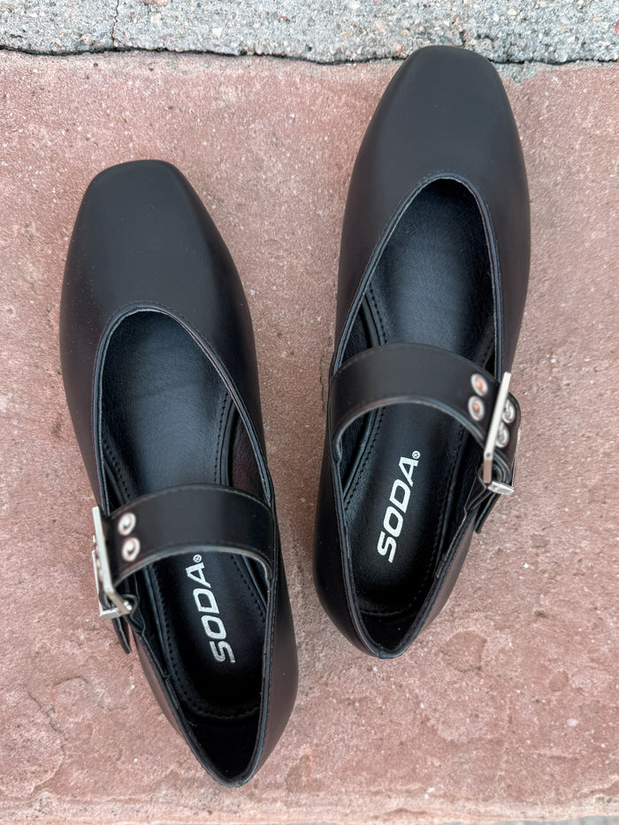 Soda Flats in Black