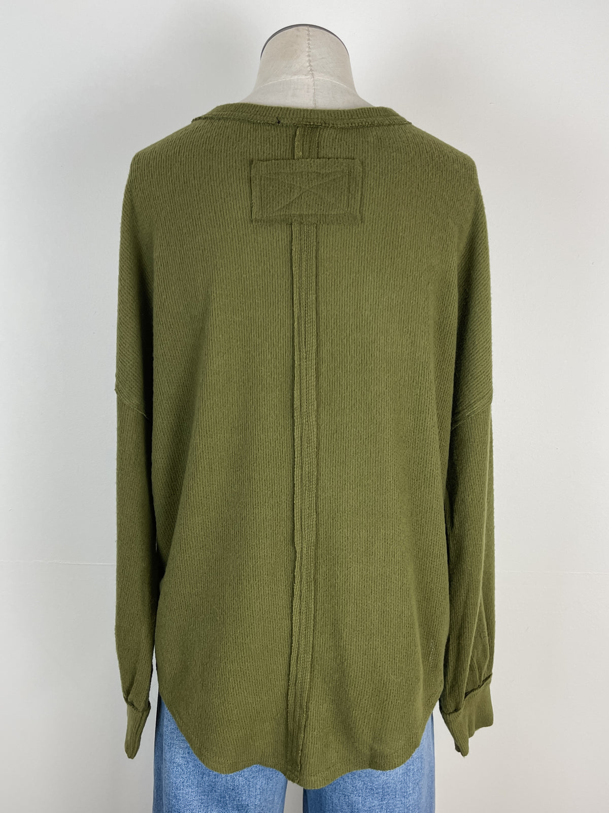 Kenzie Ribbed Henley in Olive