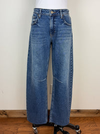Just USA Abbie Mid Rise Barrel Jean