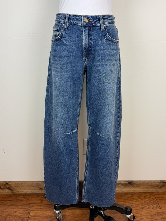 Just USA Abbie Mid Rise Barrel Jean